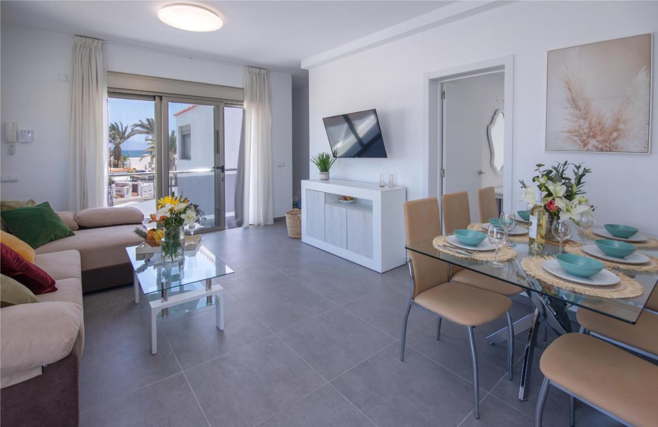 Apartment Holiday 5 Beachfront Corralejo By Holidays Home Екстериор снимка