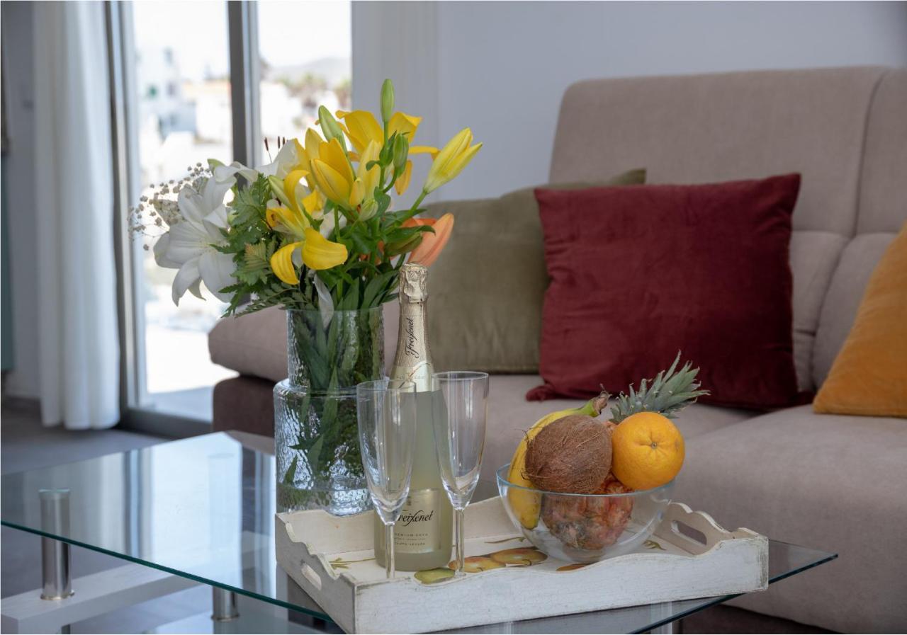 Apartment Holiday 5 Beachfront Corralejo By Holidays Home Екстериор снимка