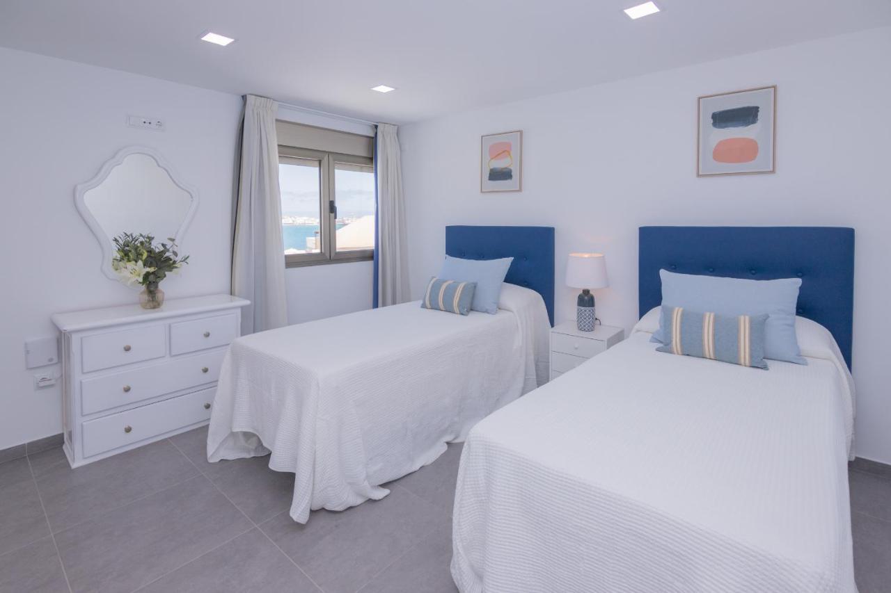 Apartment Holiday 5 Beachfront Corralejo By Holidays Home Екстериор снимка