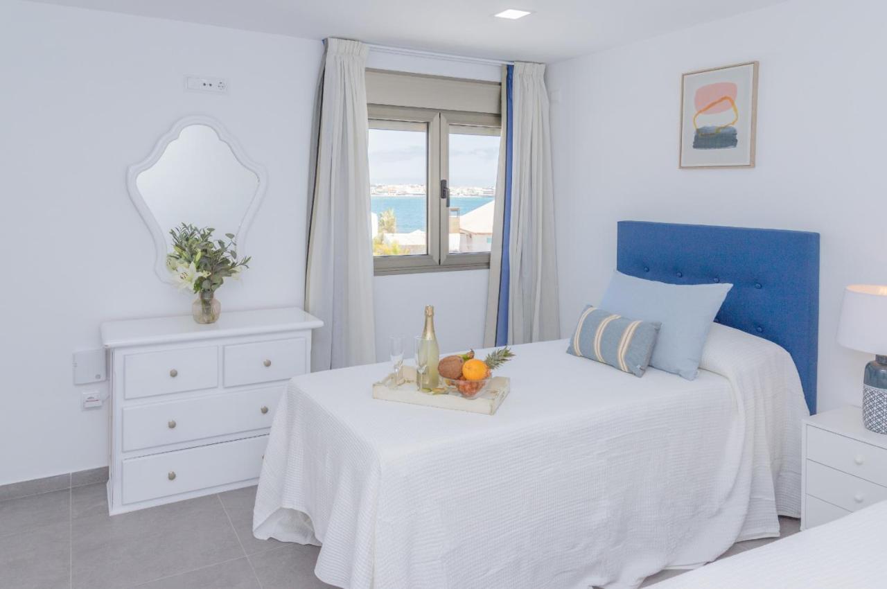 Apartment Holiday 5 Beachfront Corralejo By Holidays Home Екстериор снимка